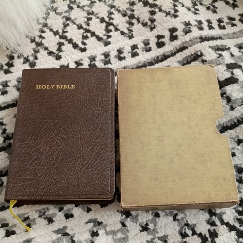 Holy bible red - holy, edition
