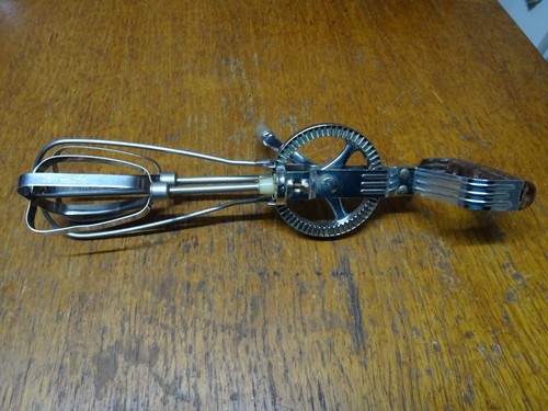 Vintage prestige hand whisk - vintage,