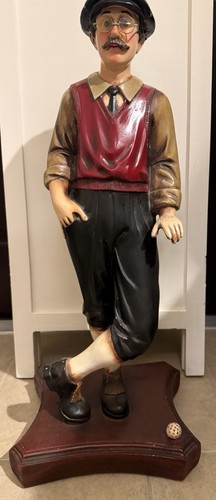 Complete golfer statue - 28,