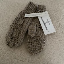 Toast Women’s Beige Hand