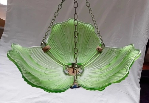 Vintage clam shell - shell, art