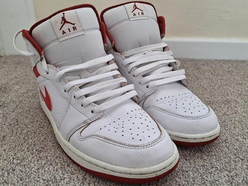 Nike air jordan mid - air,