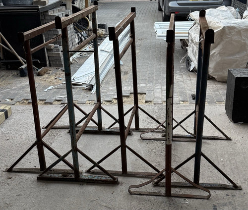 Steel portable scaffold - steel,