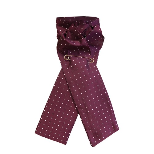 Equetech self tying pin - pin, spot