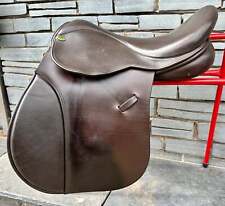 18” Medium Village Saddlery
