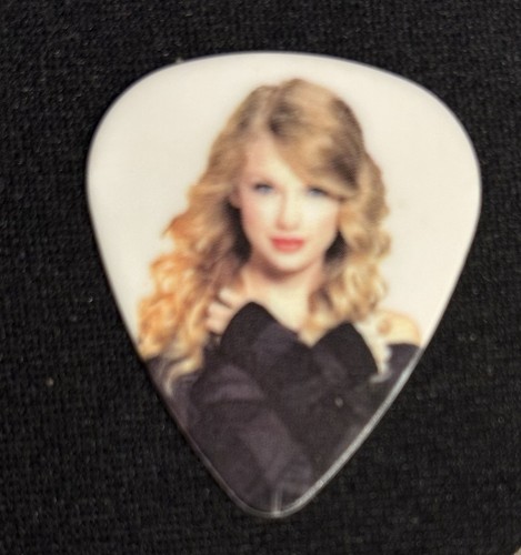 Taylor swift guitar pick - taylor,