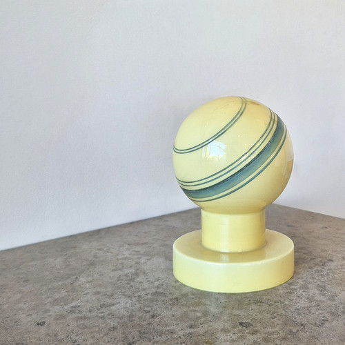 Art deco table - deco,