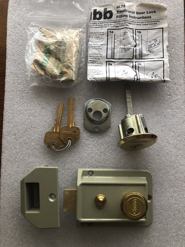 Chubb vintage old style lock - vintage,