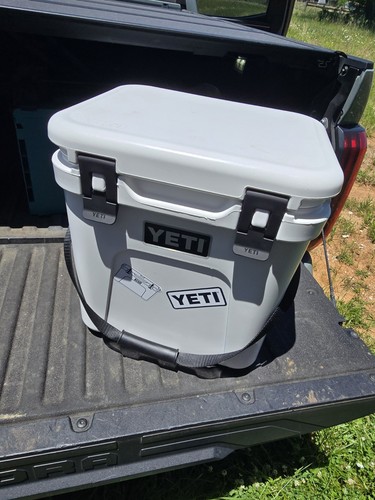 Yeti roadie marine cooler - roadie,