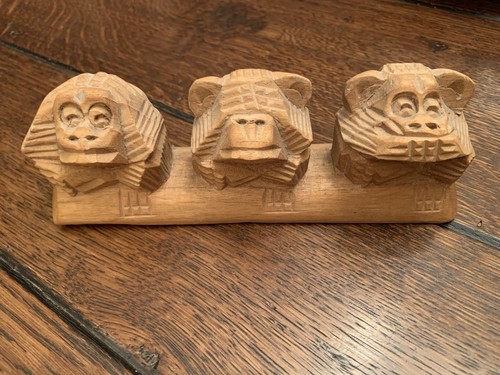 Three wise monkeys - three,
