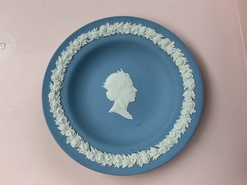 Wedgewood blue queen elizabeth - blue,