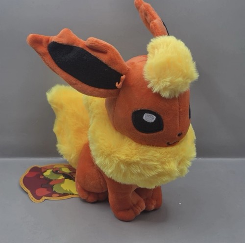Pokemon sitting flareon - pokemon,