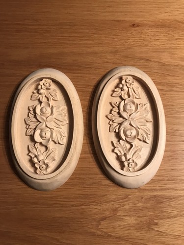 Pair wooden carved - of, oval