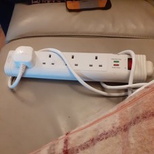 Belkin  SurgeMaster 4 plug