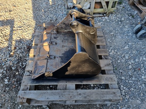 Large digging bucket teeth - no,