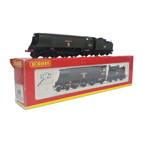 Working r2282 hornby west - working,