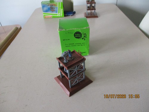 Subbuteo set c110 - tv, tower