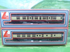 2 x Lima BR Mk1 Maroon/cream