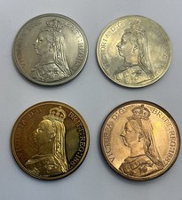 MODEL Set of Australia Uniface