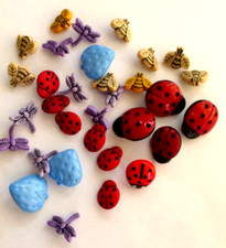 Buttons. Lady Birds. Bees. Strawberries. Dragonflies.  VINTAGE.Cards. Knitting.