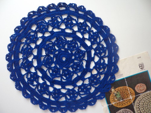 Vintage 1970s hand crochet - hand,