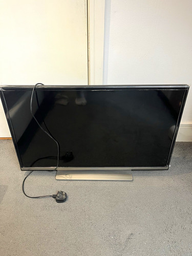 Panasonic 32gs352b 32in - panasonic,