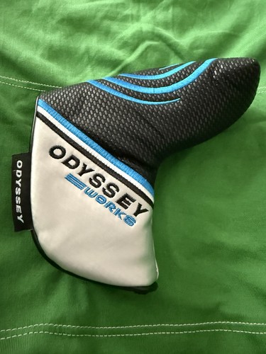 Black and blue magnetic - magnetic, putter