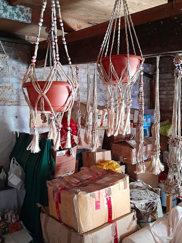 Macramé rope plant pot hanger - rope,