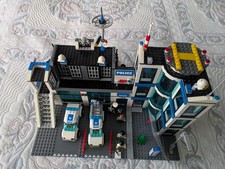LEGO City Police Station 7498