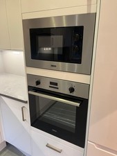 Zanussi Oven 60 w 60 h 48 d