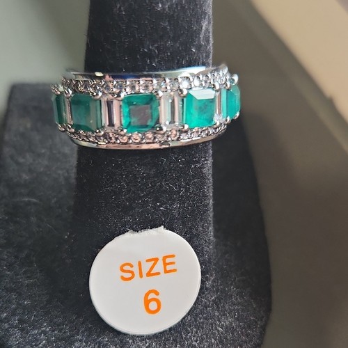 Lab created emerald with - bp,