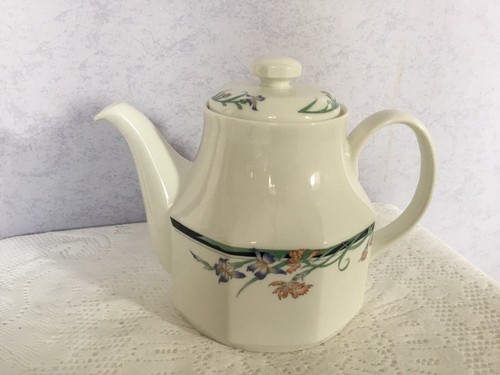 Royal doulton juno - doulton, teapot