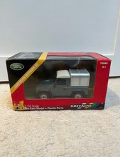 Britains Land Rover Defender 90 Figurine Toy Model Vehicle