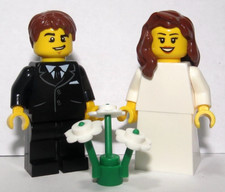 LEGO Bride Brown Hair & Groom Black Suit Wedding Minifigure Flowers