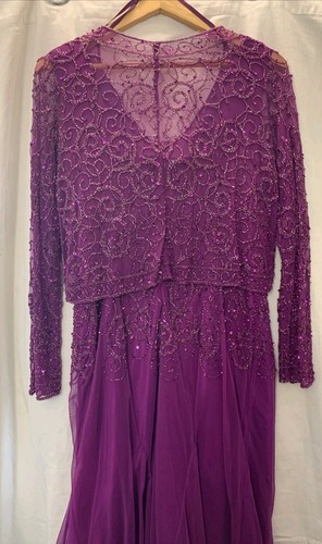 Stunning long magenta beaded - stunning,