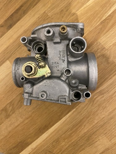 Suzuki rf900 carburettor - suzuki,