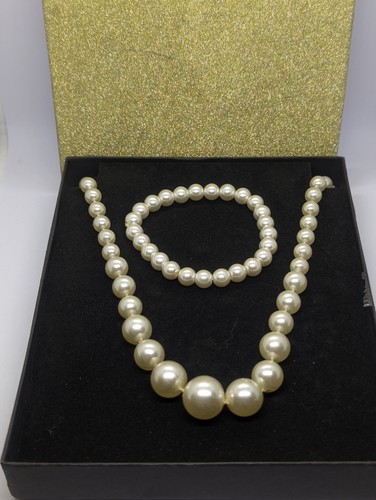 Glass pearl necklace - glass, and