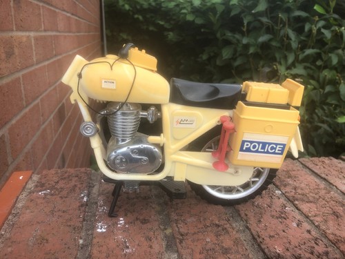 Vintage action man police - action,