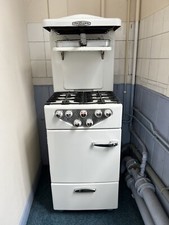 Vintage retro kitchenware kitchenalia gas cooker Newhome Cabaret free standing