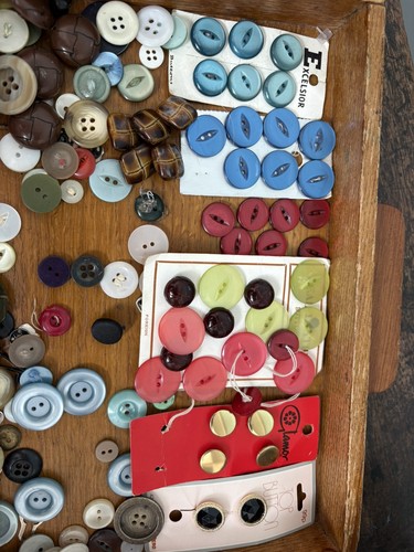 Large vintage mixed button - large,
