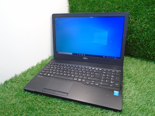 Fujitsu lifebook e555 - lifebook, i5