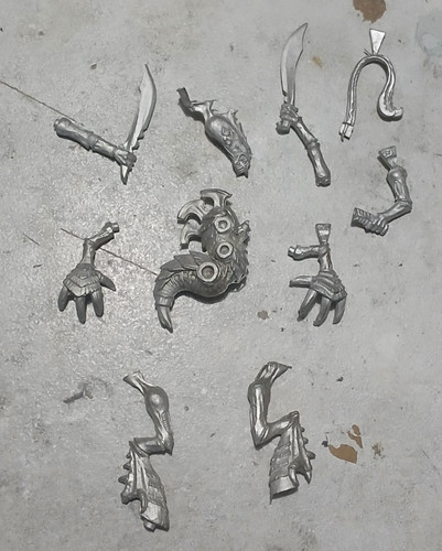 Warhammer 40k tyranid warrior - warhammer,