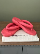 Fitflop x Roksanda iQushion