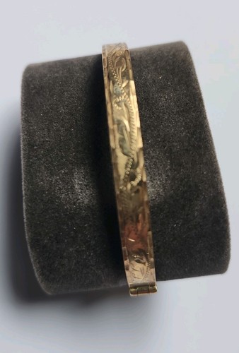 Child hallmarked ltd 9ct - hallmarked,
