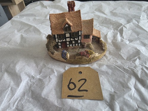 Lilliput lane saddlers inn - lilliput,