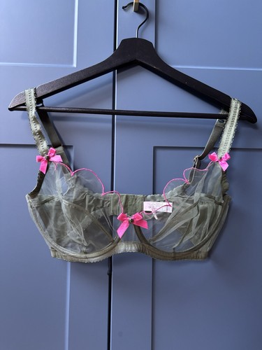 Agent provocateur green and - agent,