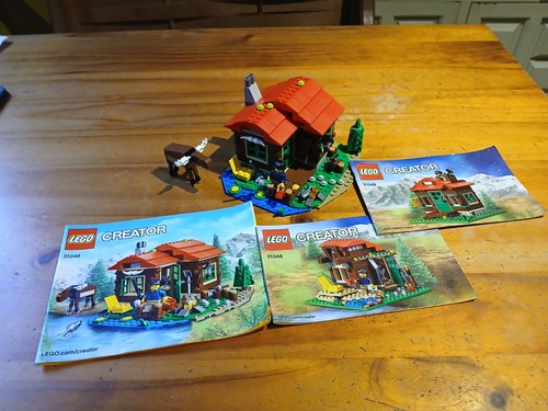 Lego creator lakeside lodge - lodge, 3