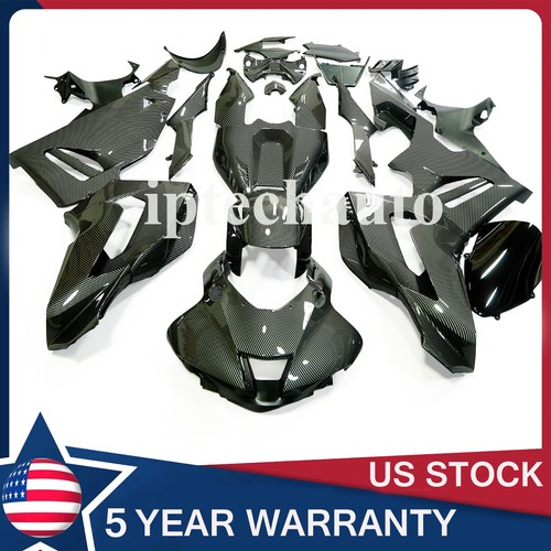 Black carbon fiber fairing - black,