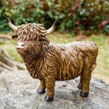 1x Highland Cow Figurine