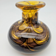 Art Glass Attractive Squat